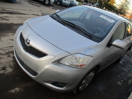 2012 TOYOTA YARIS SILVER 1.5L AT Z16146